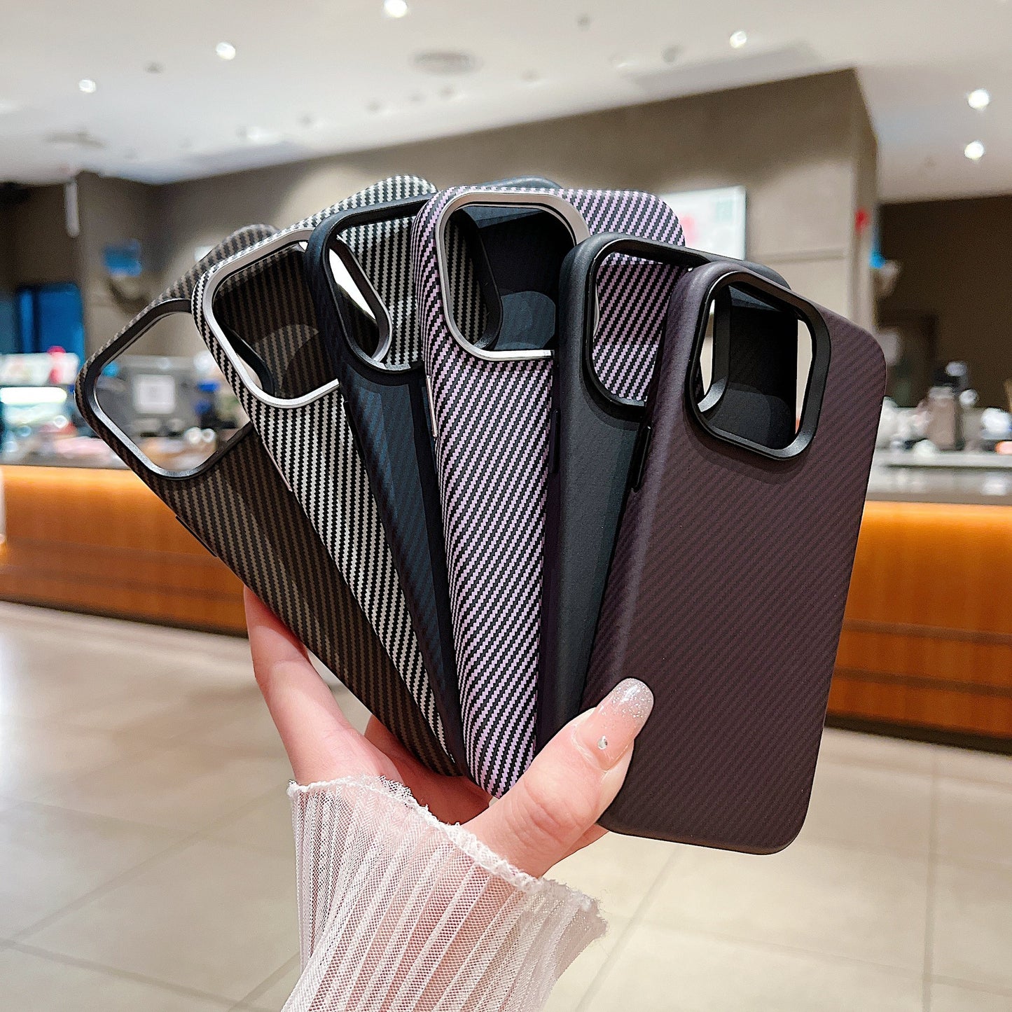 Applicable Carbon Fiber Grain Magnetic Absorbent Leather Phone Case Light Twill Protective Sleeve