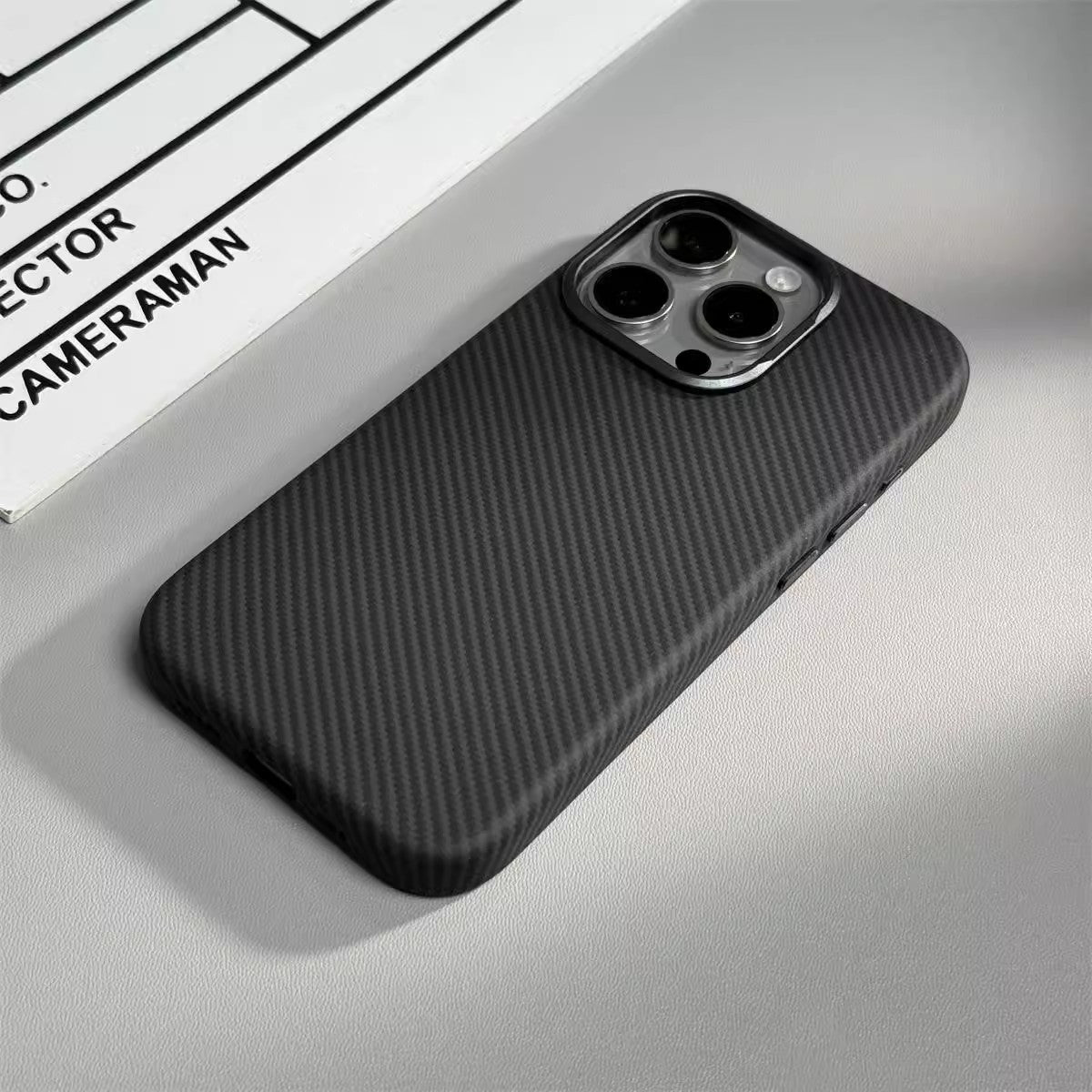 Applicable Carbon Fiber Grain Magnetic Absorbent Leather Phone Case Light Twill Protective Sleeve